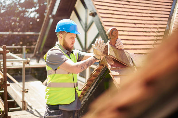 Best Slate Roofing Contractor  in Le Center, MN